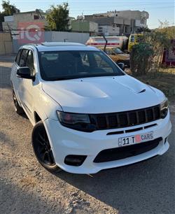 جیپ گراند شیرۆکی